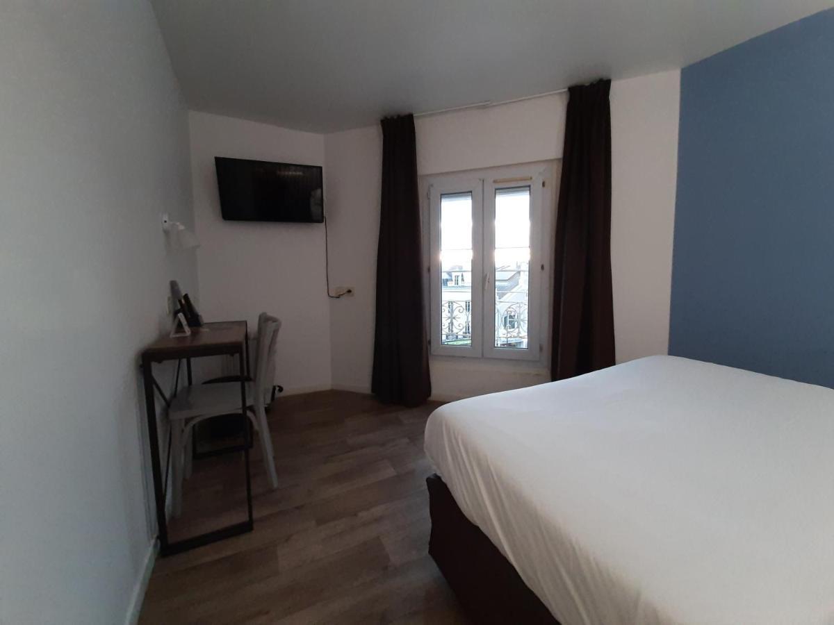 Le Royalty Hotel Angers Exterior photo