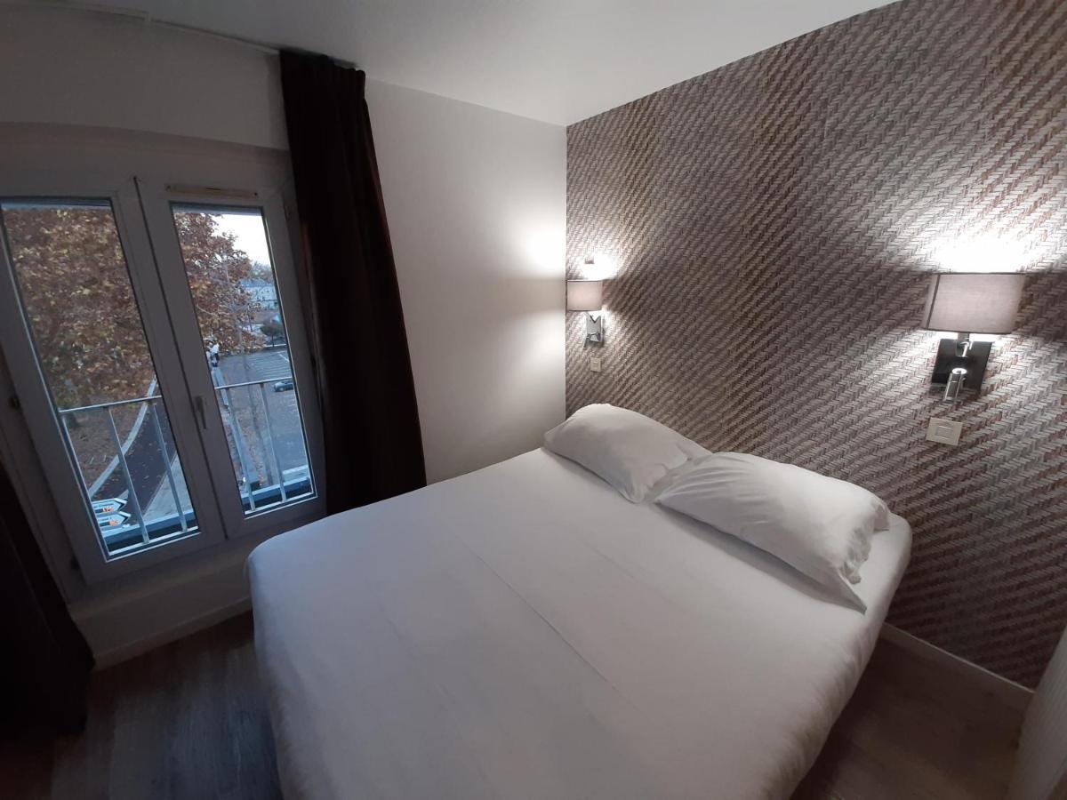 Le Royalty Hotel Angers Exterior photo