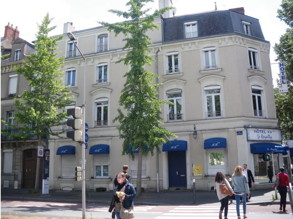 Le Royalty Hotel Angers Exterior photo